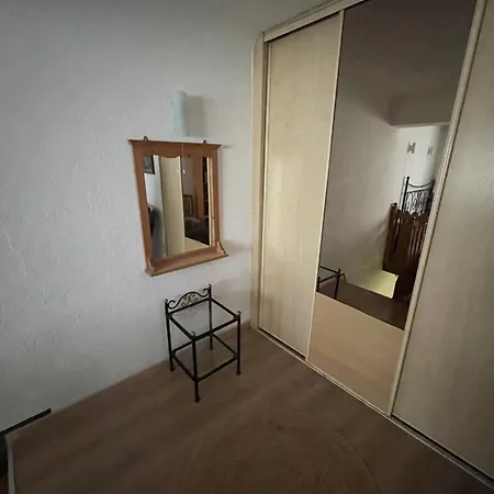 Dwupietrowe Mieszkanie W Centrum Warszawy 华沙