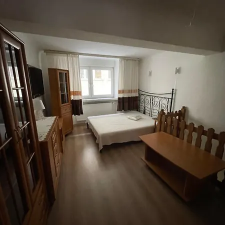 Dwupietrowe Mieszkanie W Centrum Warszawy Lägenhet *