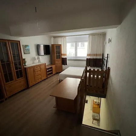 Dwupietrowe Mieszkanie W Centrum Warszawy * Varšava